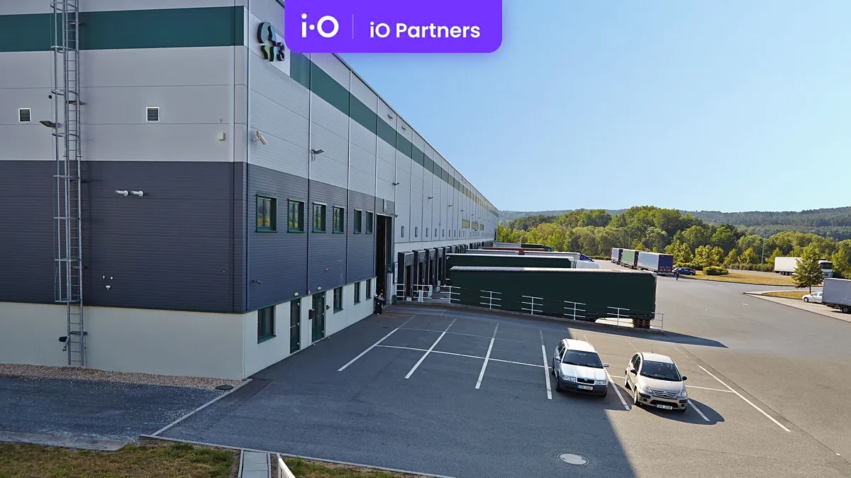 Pronájem skladového prostoru 5808 m²